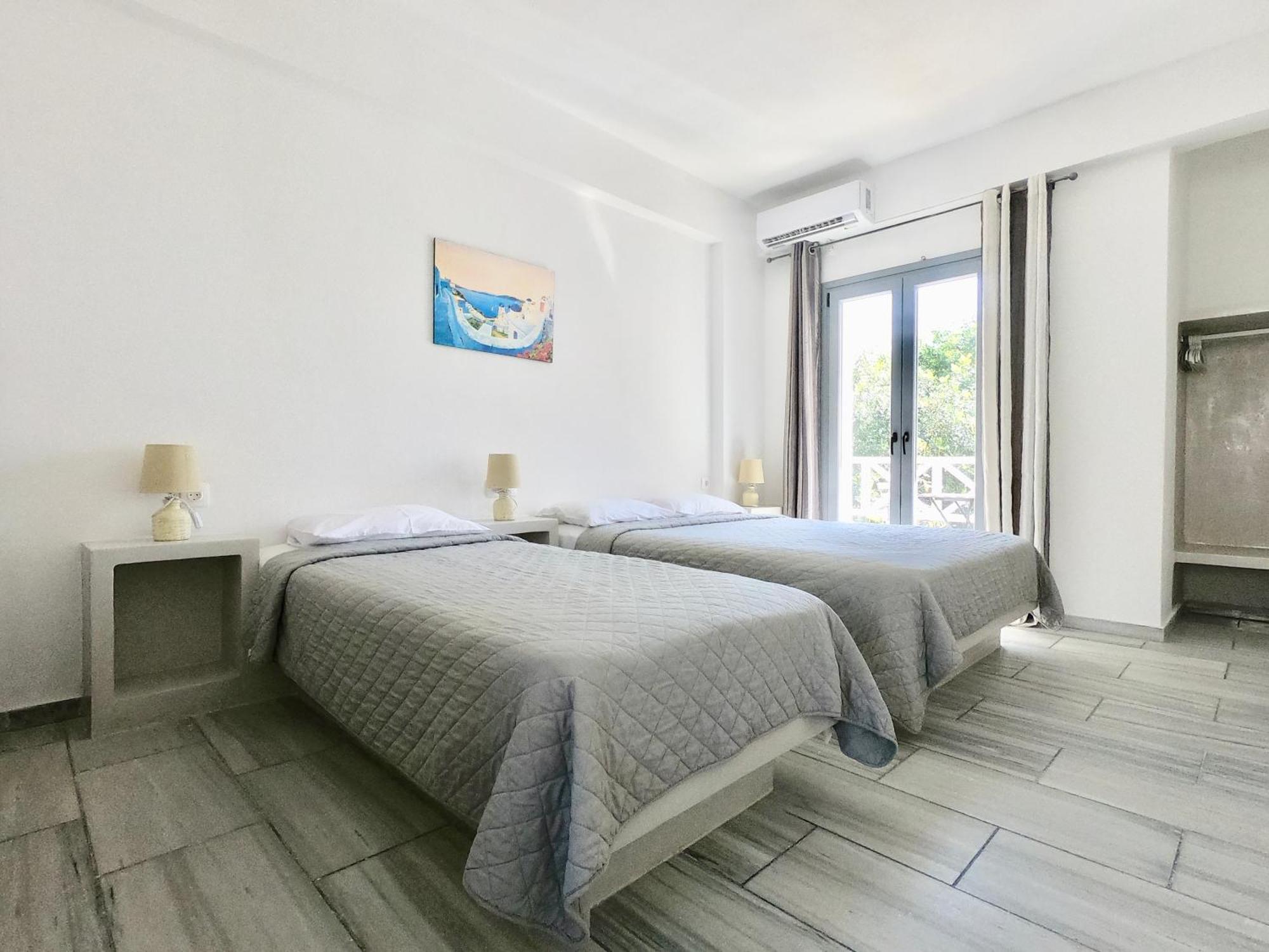 Anny Studios & Rooms Perissa Beach Exterior photo