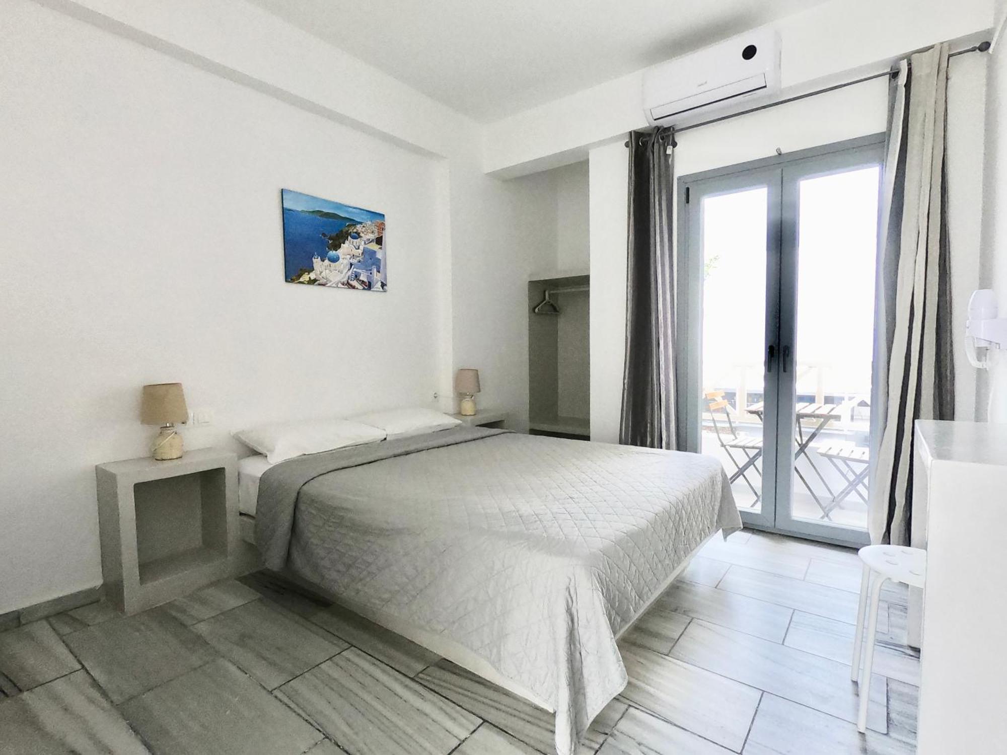 Anny Studios & Rooms Perissa Beach Exterior photo
